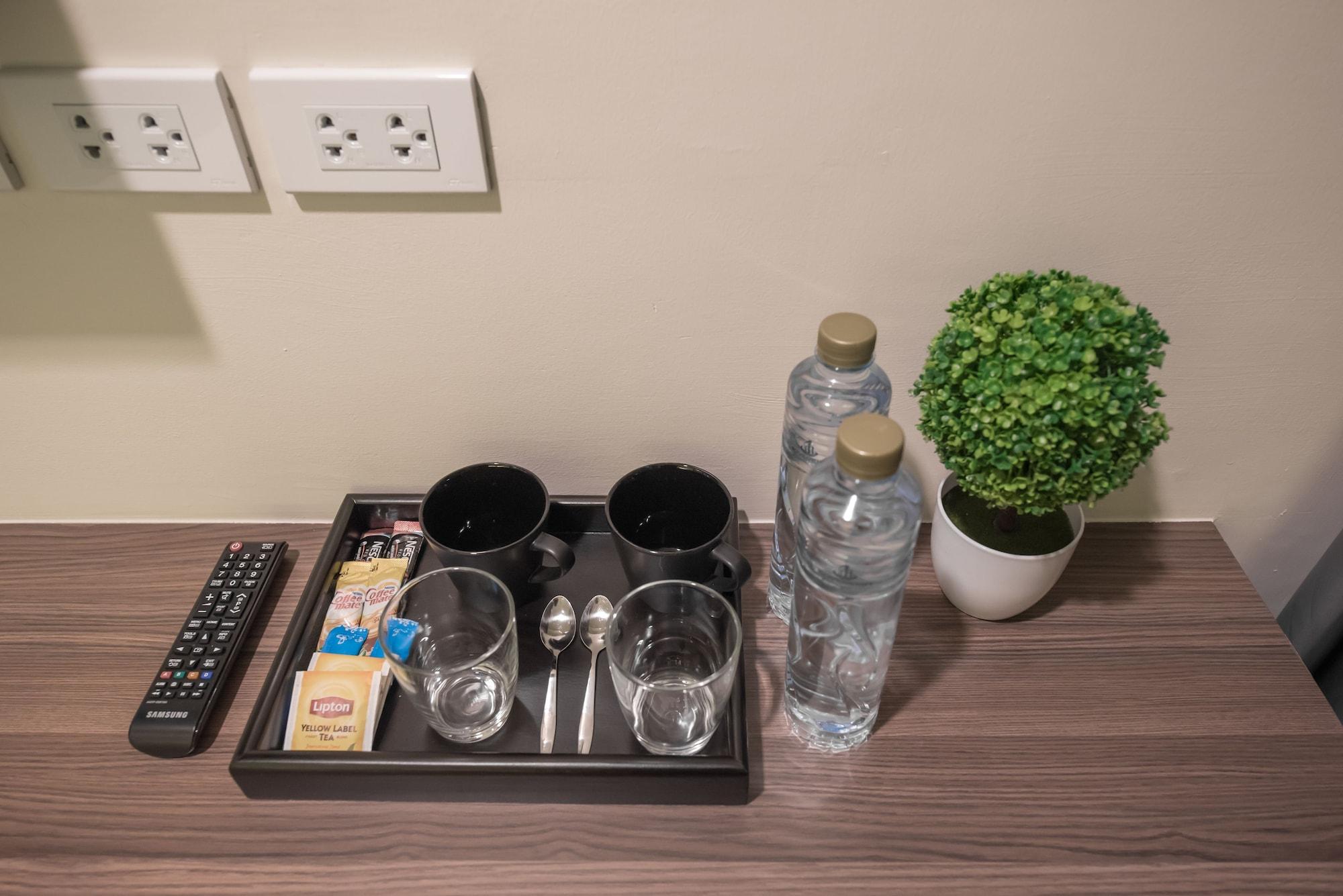 Sovereign Group Hotel At Pratunam Бангкок Экстерьер фото