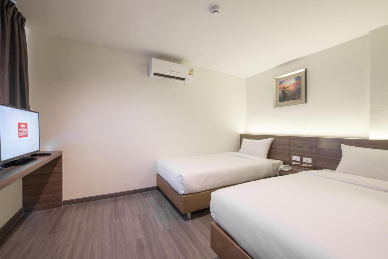 Sovereign Group Hotel At Pratunam Бангкок Экстерьер фото